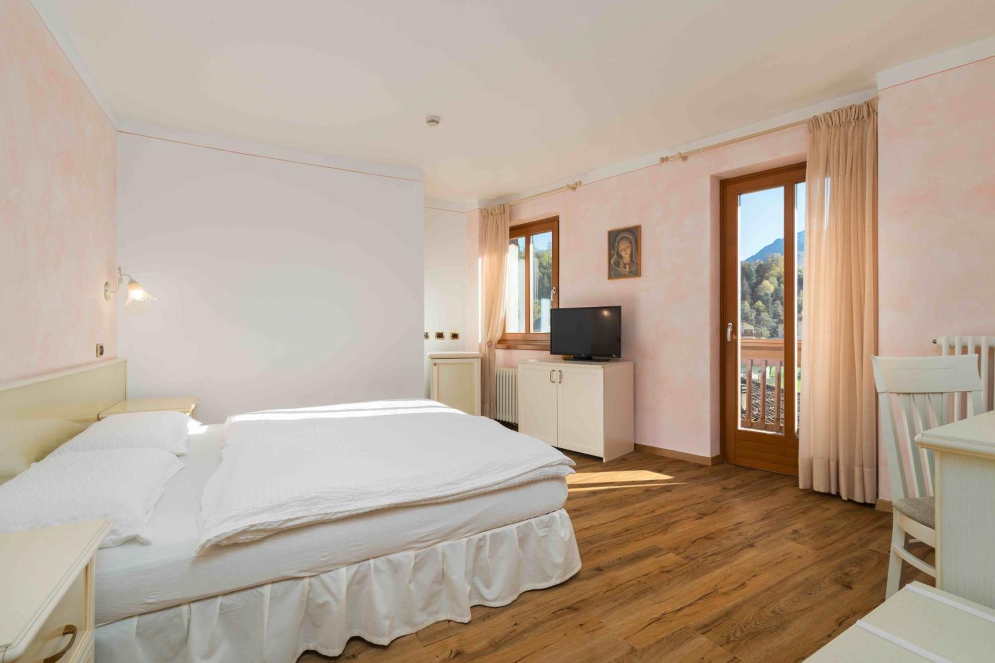 Hotel Opinione Dimora Storica ซาน ลอเรนโซ อิน บานาเล ภายนอก รูปภาพ